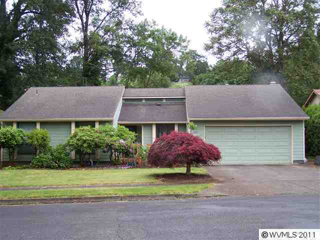 Property Photo:  2810  Hoodoo Ct NW  OR 97304 