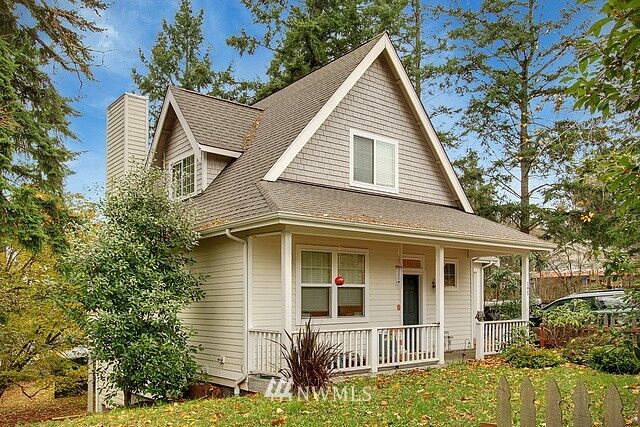Property Photo:  193 Grow Avenue  WA 98110 