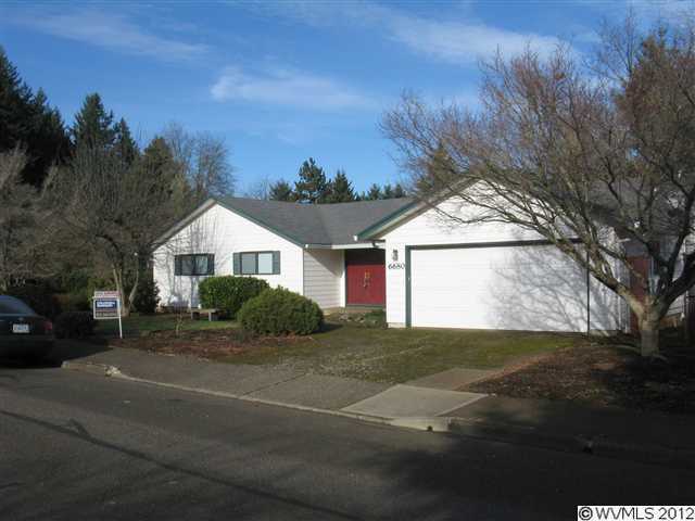 Property Photo:  6680  Glyneagle Dr SE  OR 97306 