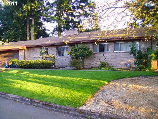 Property Photo:  1015 NE 64th St  WA 98665 