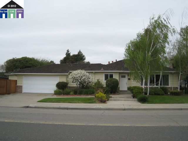 Property Photo:  38388 Logan Dr  CA 94536-5931 