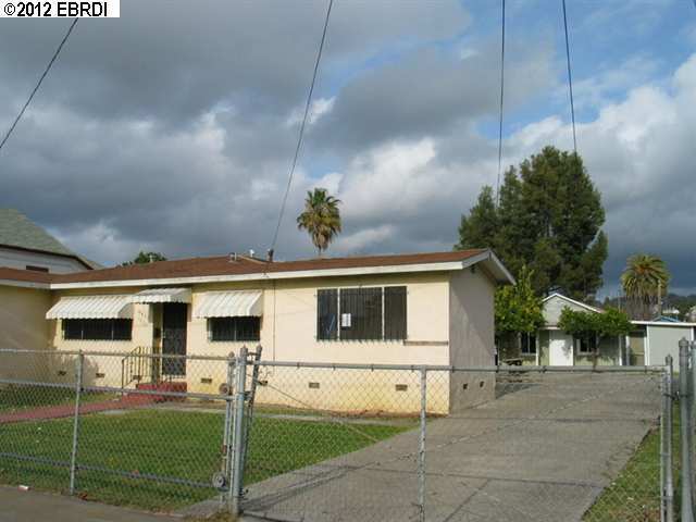 Property Photo: 9820 Birch St CA 94603