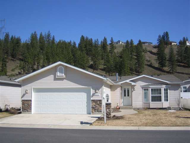 Property Photo: 10414 N Jacqueline Ln WA 99026