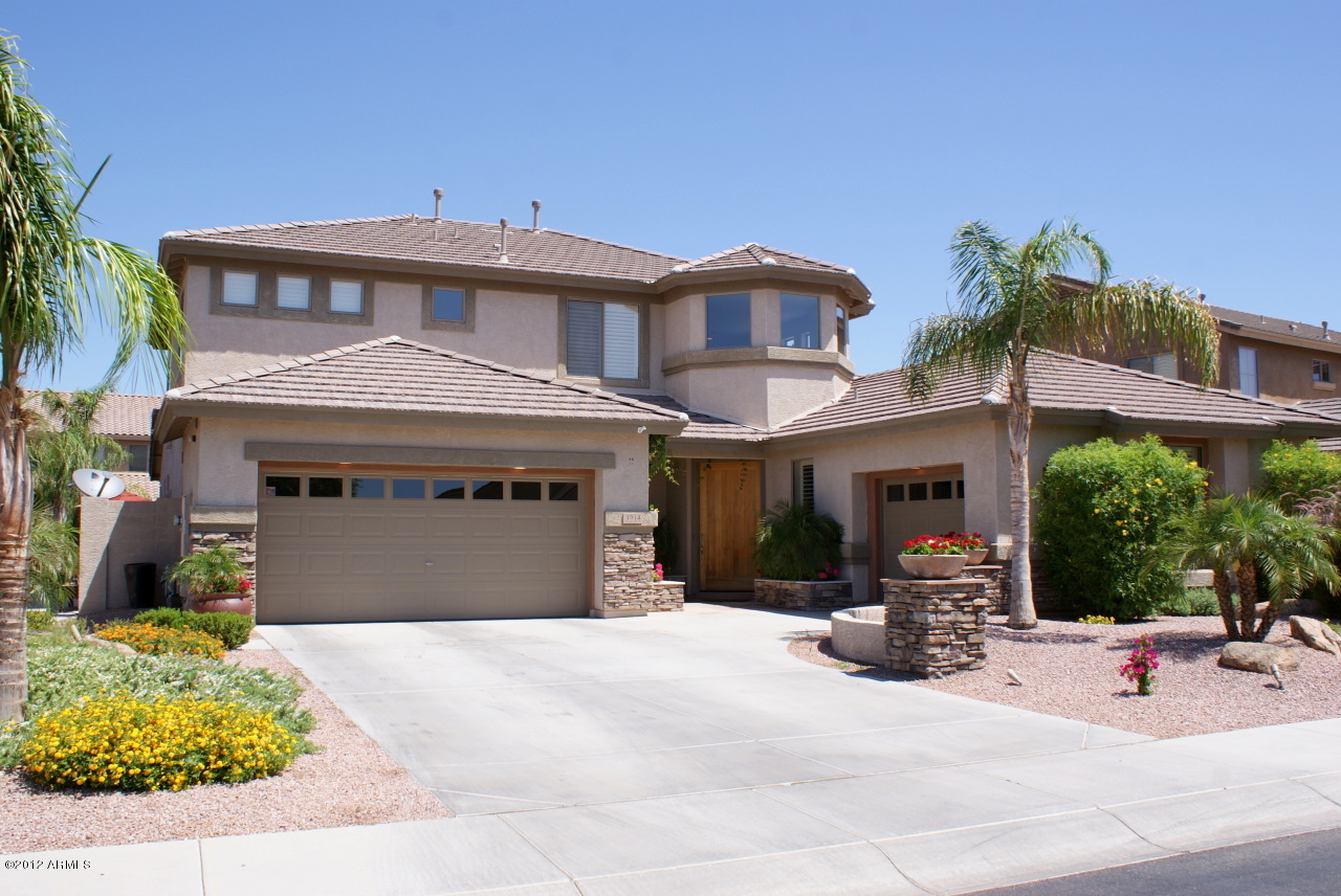 Property Photo:  3914 E Dubois Avenue  AZ 85298 