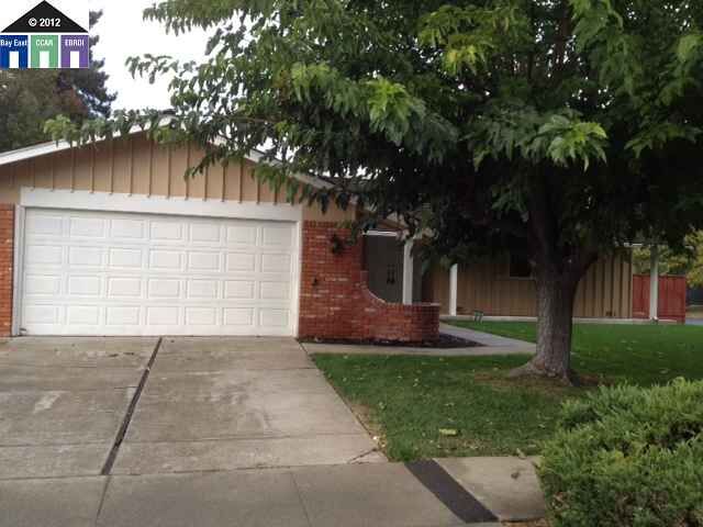 Property Photo: 4093 Concord Blvd CA 94519-1514