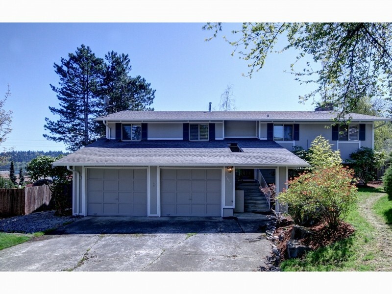 Property Photo:  17315 NE 42nd St  WA 98052 