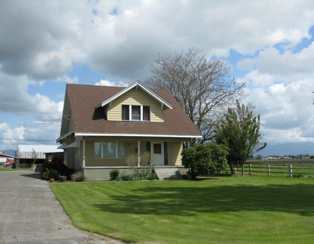 Property Photo:  16463 Jungquist Rd  WA 98273 