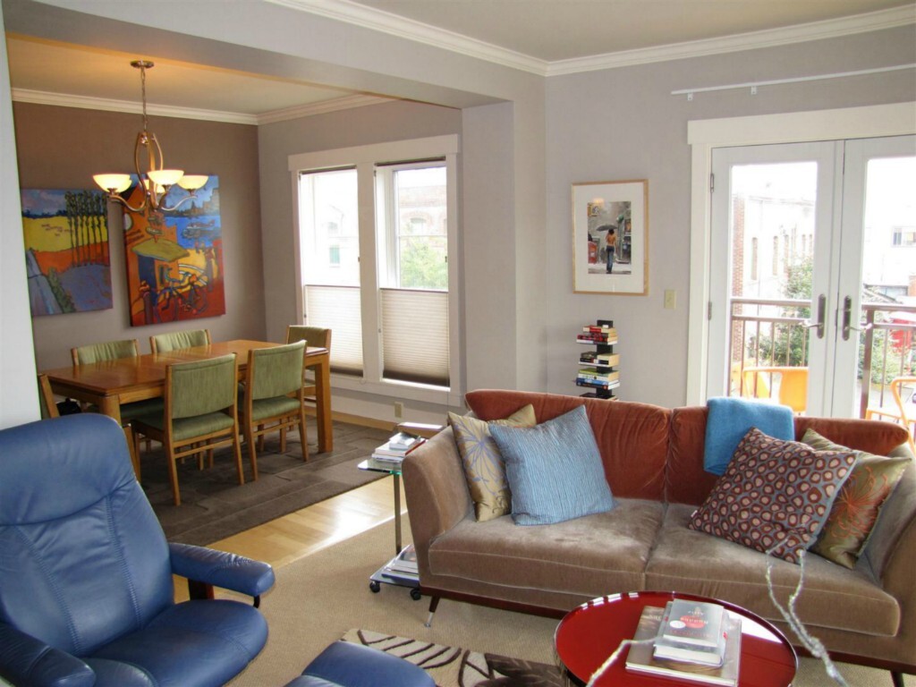 Property Photo: 940 Lawrence St 303 WA 98368