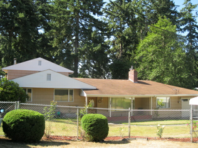 Property Photo:  9214 Westmont Place SW  WA 98498 