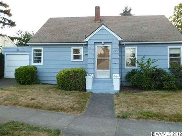 Property Photo:  220  Geary St NE  OR 97321 