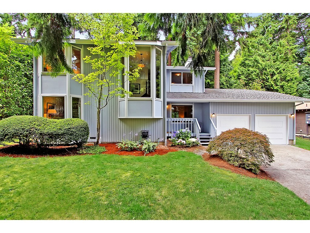 Property Photo: 17507 NE 33rd Place WA 98052