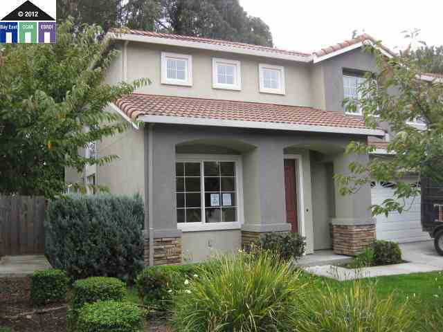 Property Photo:  712 Raineer Ct  CA 94577 