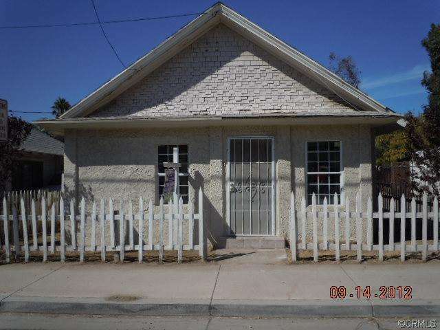 Property Photo:  963 Center Street  CA 92507 