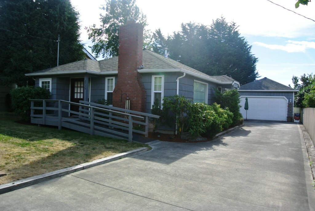 Property Photo: 2735 McLeod Rd WA 98225