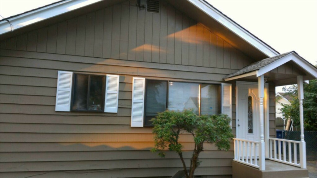 Property Photo:  1109 8th St  WA 98270 