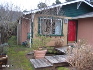 Property Photo:  6844 SW Fleet Avenue  OR 97367 