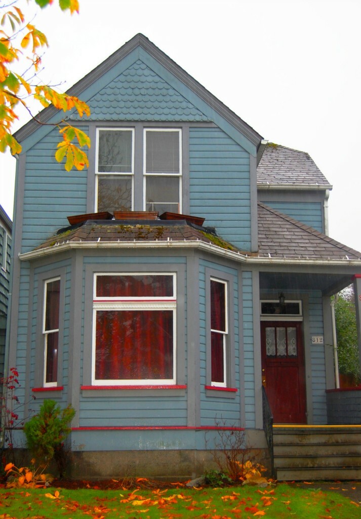 Property Photo:  812 N M St  WA 98403 