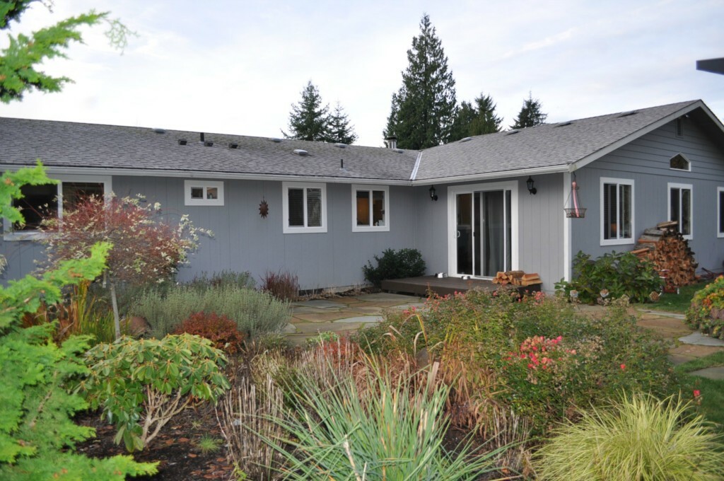 Property Photo:  1805 113th Dr SE  WA 98258 