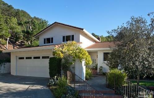 Property Photo:  20 Fairwood Court  CA 94901 