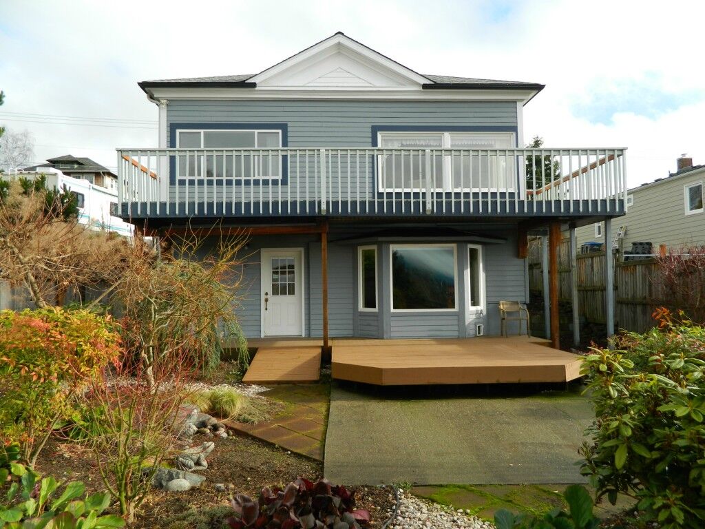 Property Photo:  1619 Winfield Avenue  WA 98310 