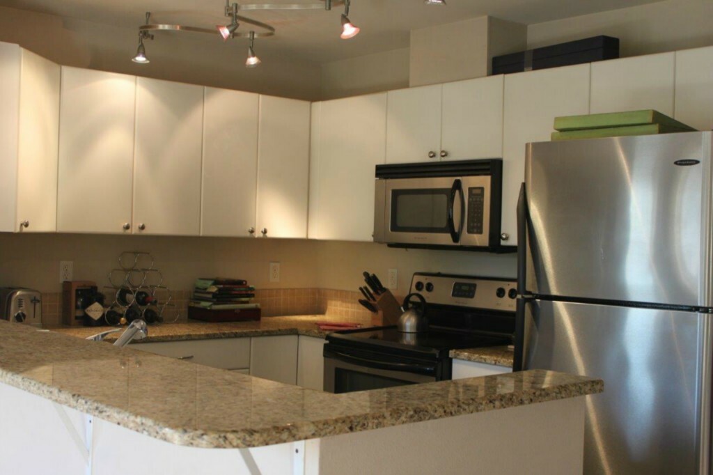 Property Photo:  323 Queen Anne Ave N 206  WA 98109 