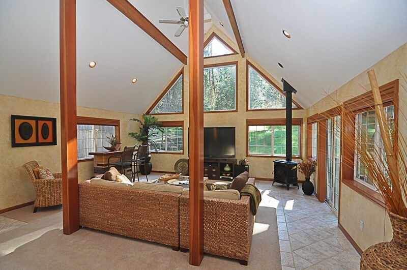 Property Photo: 16418 239th Ave SE WA 98027