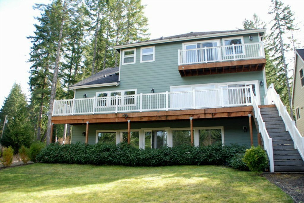 Property Photo: 831 E Ballantrae Dr WA 98584