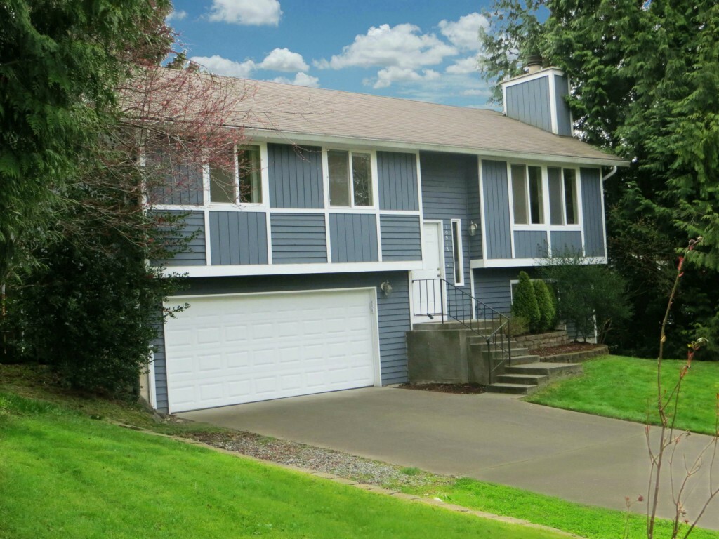 Property Photo:  10918 161st Ave NE  WA 98052 