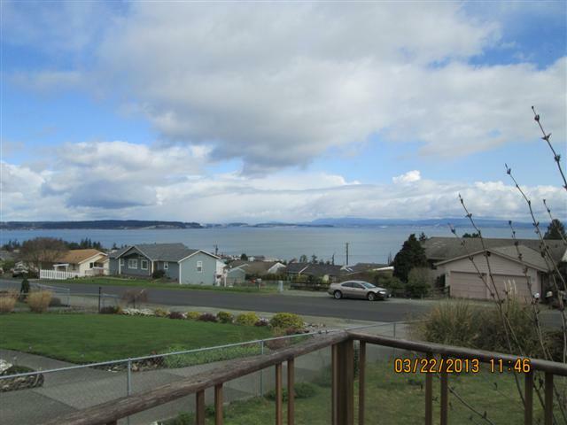 Property Photo:  1508 Carol St  WA 98282 