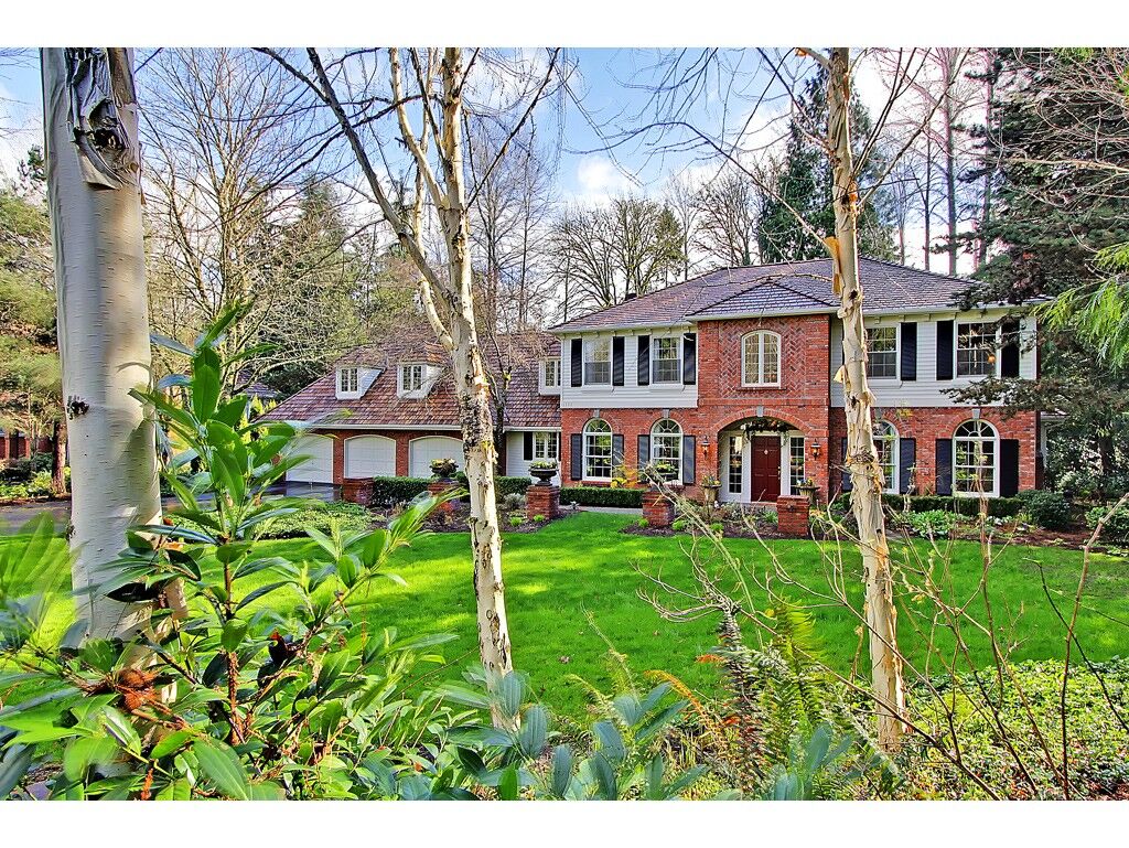Property Photo:  12520 198th Dr NE  WA 98077 