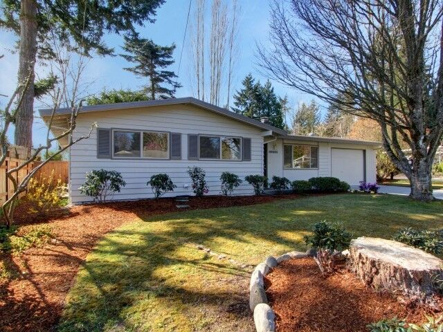 Property Photo:  16821 NE 16th Place  WA 98008 