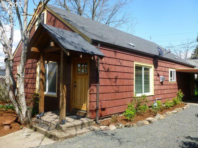 Property Photo: 175 Adams St OR 97402