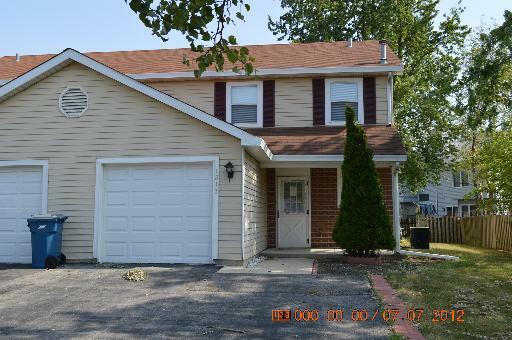 Property Photo:  1813 Goddard Lane 1813  IL 60133 