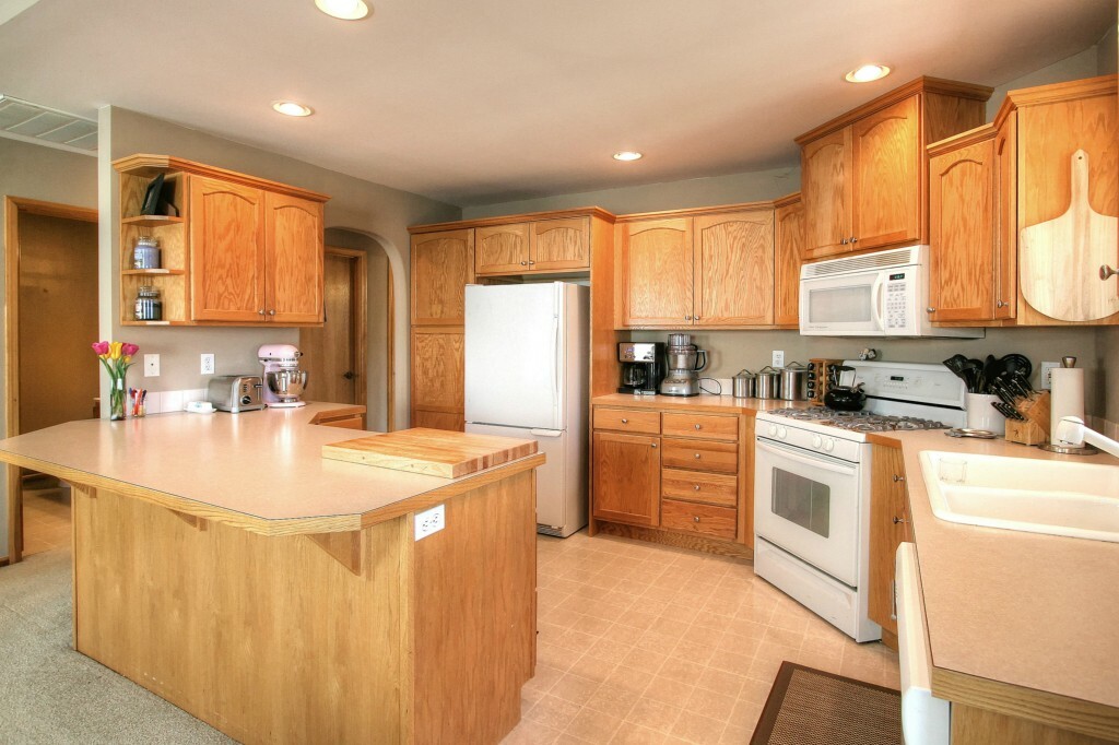 Property Photo:  3017 Barkley Meadows Cir  WA 98226 