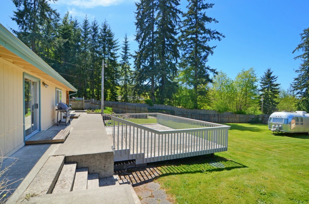 Property Photo:  12161 S Keyport Rd NE  WA 98370 