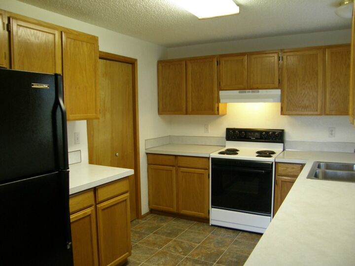 Property Photo:  604 W Broadway  WA 98563 