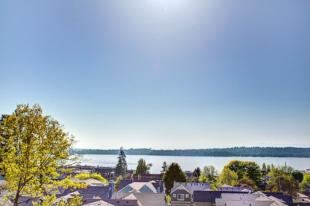 Property Photo:  345 4th Ave S B  WA 98033 