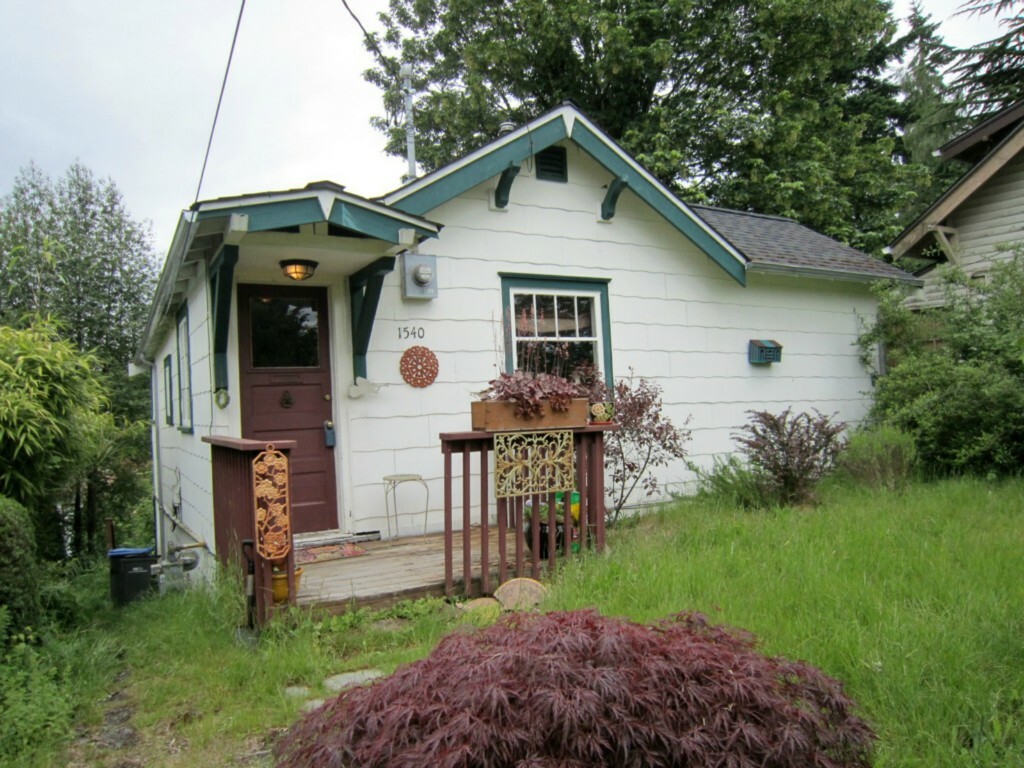 Property Photo:  1540 Elizabeth Ave  WA 98337 