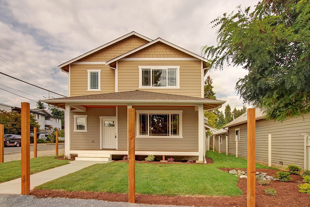 Property Photo: 700 N 103rd St WA 98133