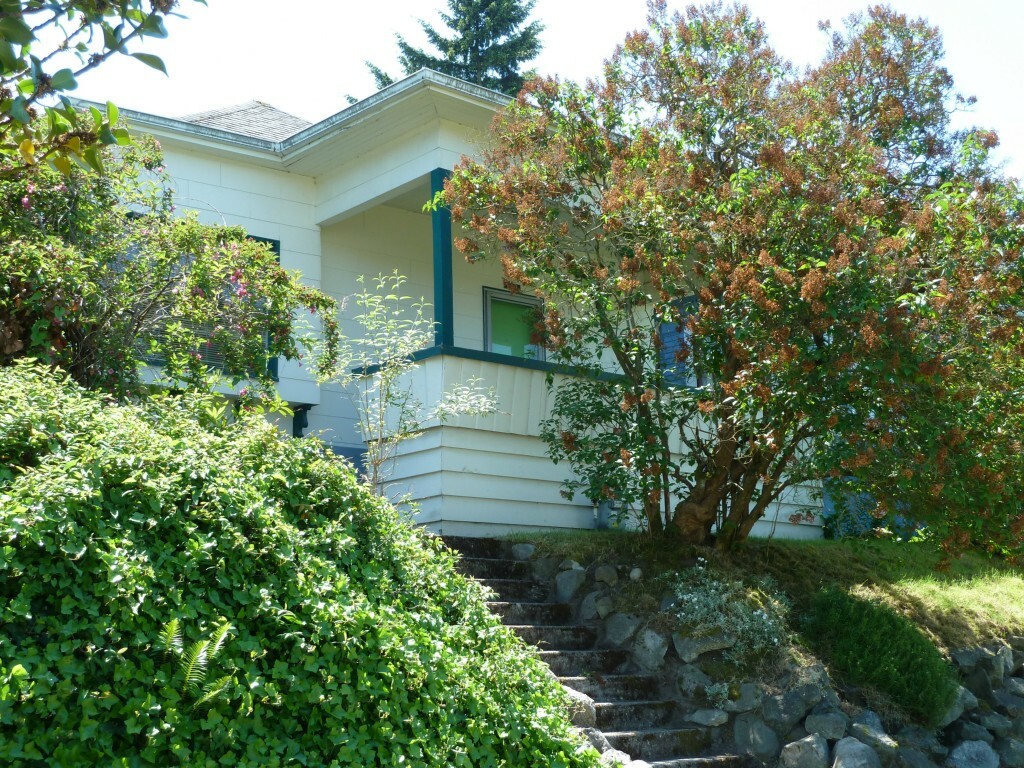 Property Photo:  153 NE 63rd  WA 98115 