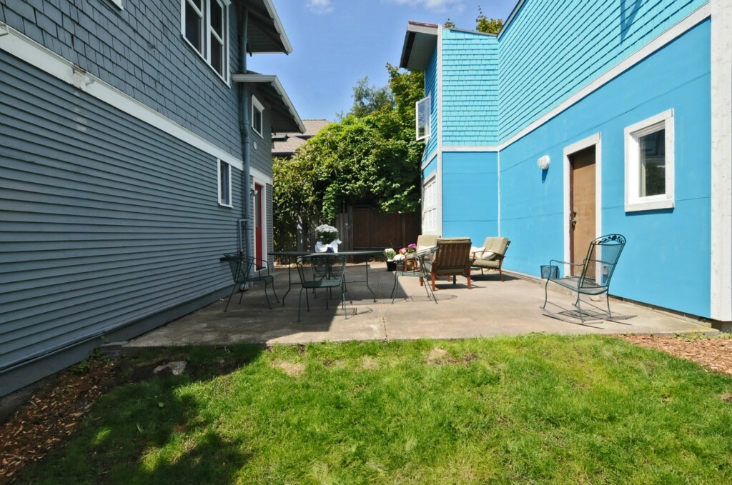 Property Photo:  6736 17th Ave NW  WA 98117 