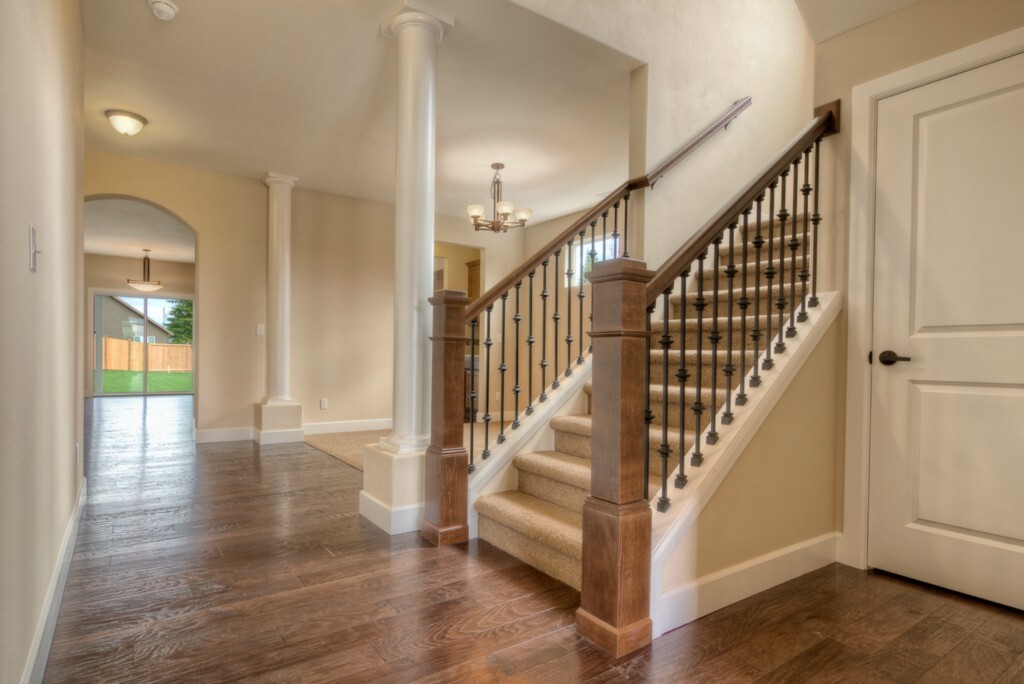 Property Photo: 1320 37th St Pl SE WA 98372