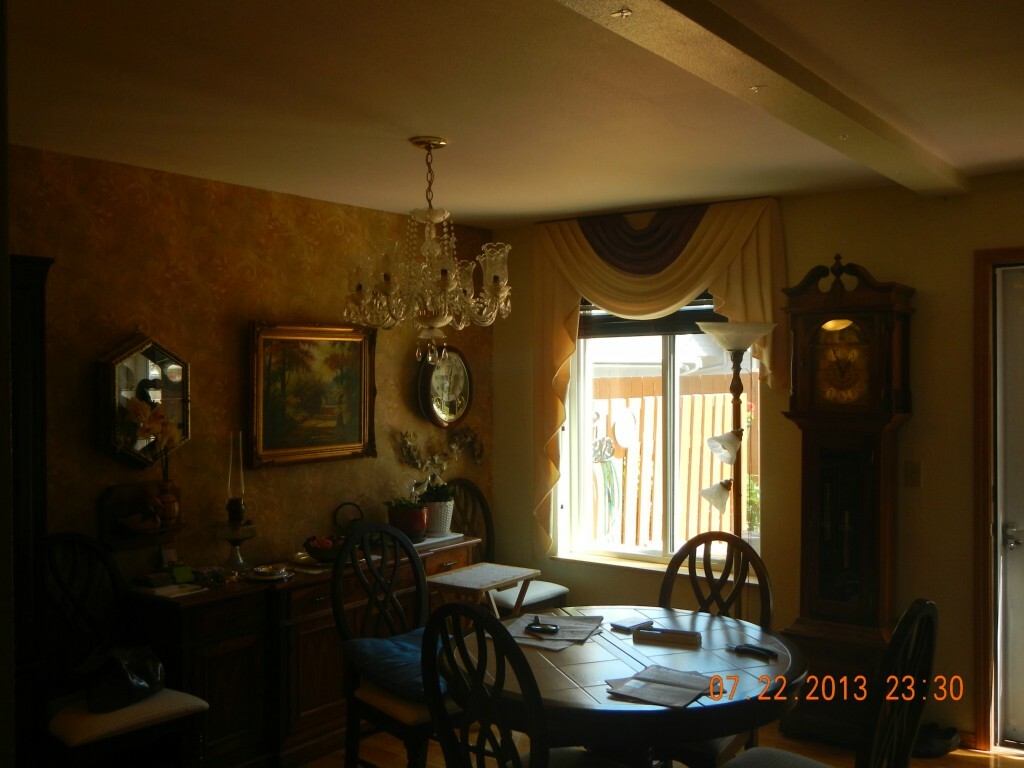 Property Photo: 8017 212th Street SW 4 WA 98026