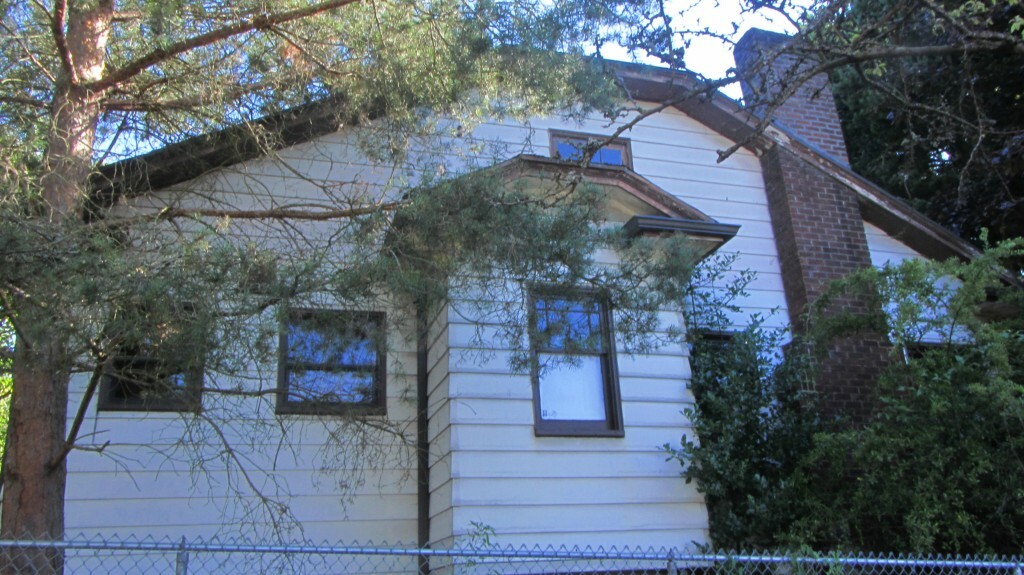 Property Photo: 360 27th Ave WA 98122