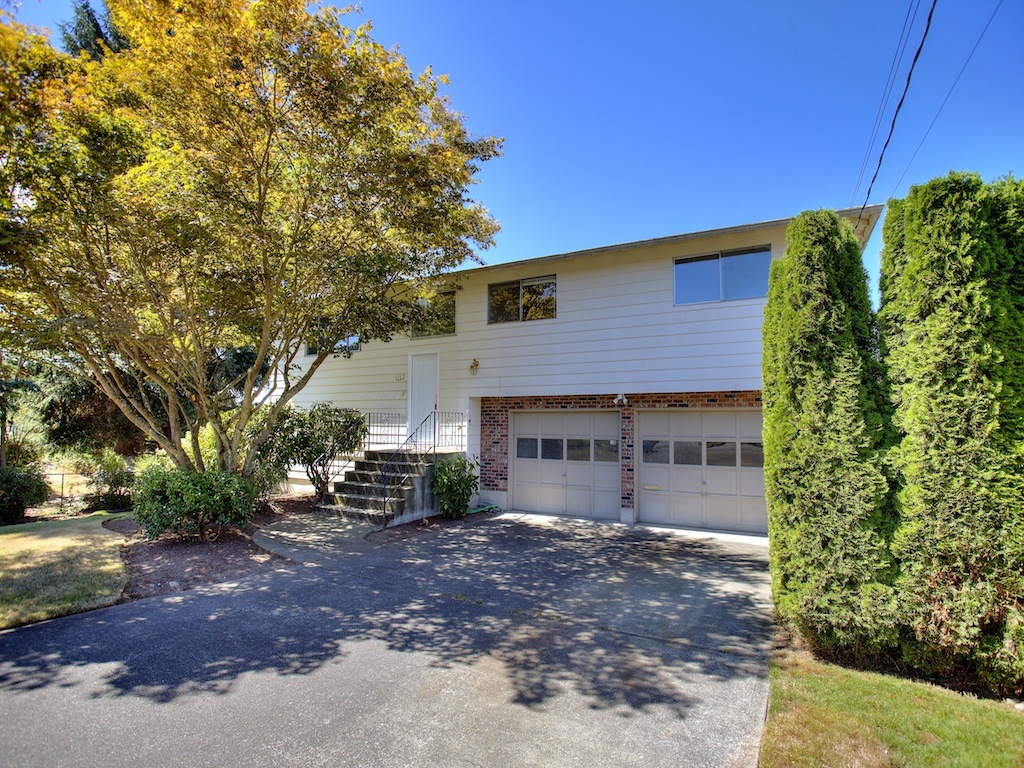 Property Photo:  1116 Bridgeview Dr  WA 98406 