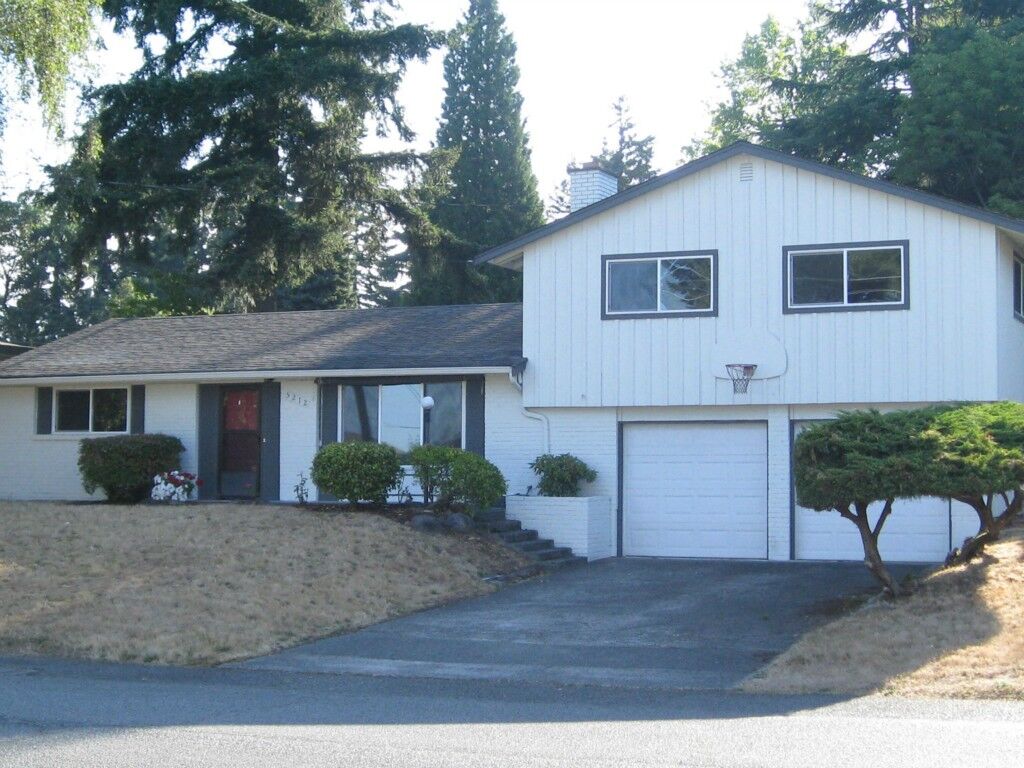 Property Photo: 5212 125th Ave SE WA 98006