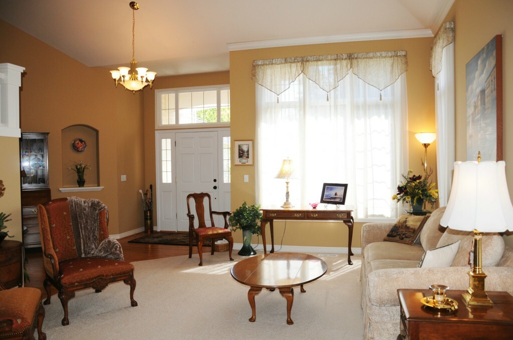 Property Photo: 8024 NE 151st Ct WA 98028