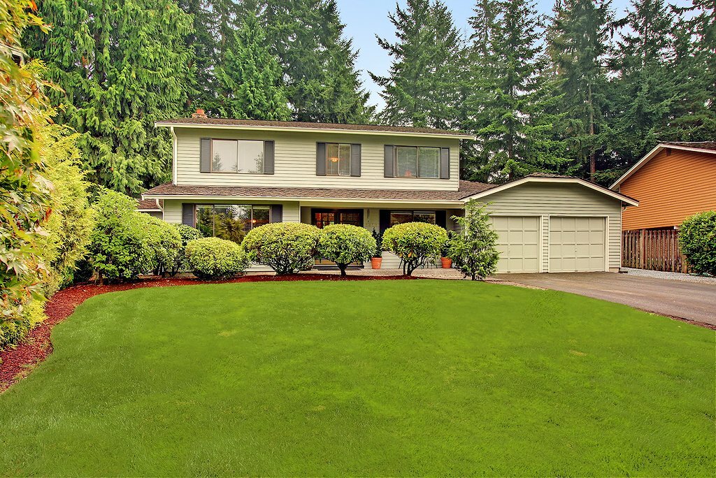 Property Photo:  6218 142nd St SW  WA 98026 