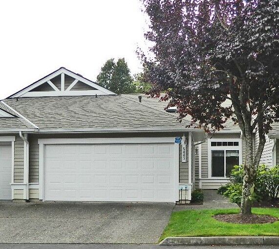 Property Photo:  5007  233rd Place S  WA 98032 