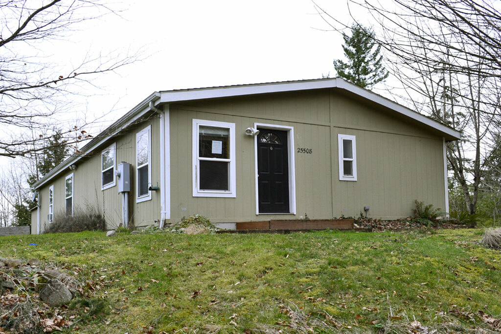 Property Photo:  25508 160th St Ct E  WA 98321 